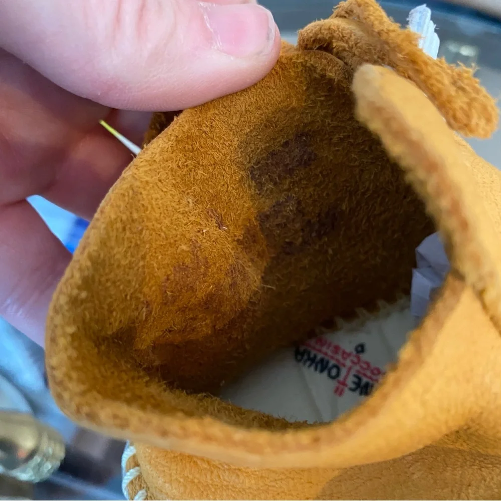 M64 Minnetonka Bell Moccasins